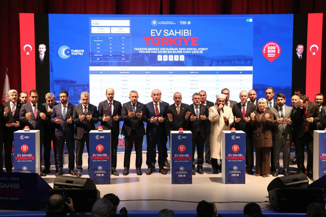 Bakan Uraloğlu açıkladı! Trabzon-Ankara arası 4,5 saate düşecek - Resim: 0