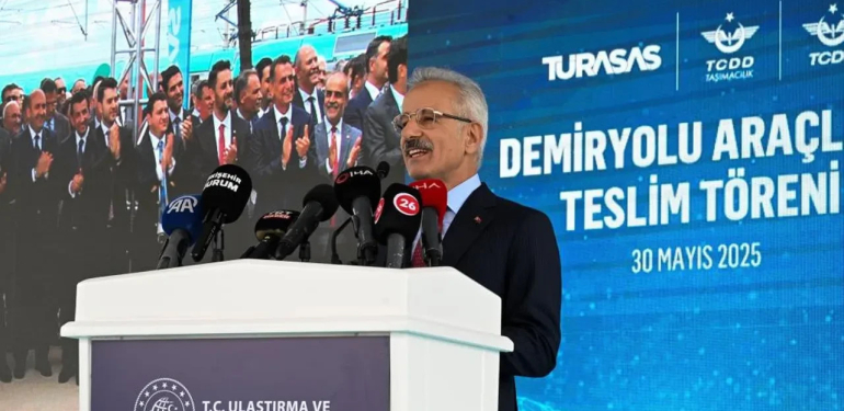 Uraloğlu ‘rekor’ diyerek duyurdu! 801 vagonun üretimi tamamlandı: Hedef ilk 100