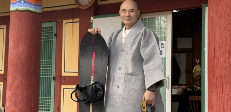 Budist keşiş Olimpiyat’a damga vurdu