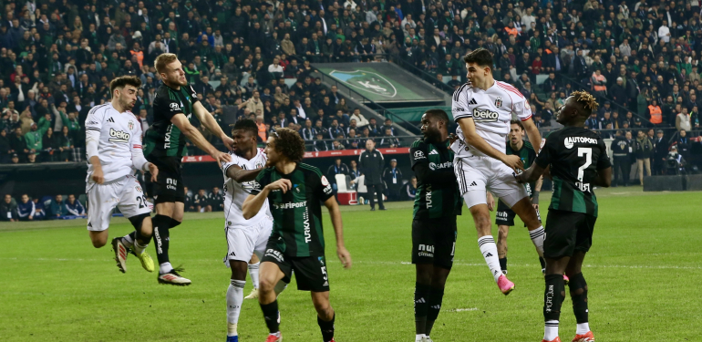 Kocaeli’de 2 penaltı 2 gol 1 kırmızı kart, kupada puanlar paylaşıldı