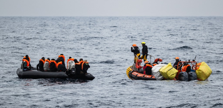 Libya açıklarında göçmen botu faciası. Hayatını kaybedenler var