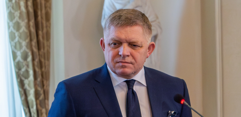 Slovakya Başbakanı, Ukrayna’yı elektriğini kesmekle tehdit etti