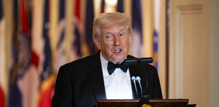 Trump’tan yeni Grönland hamlesi. Hastane gemisi gönderiyor